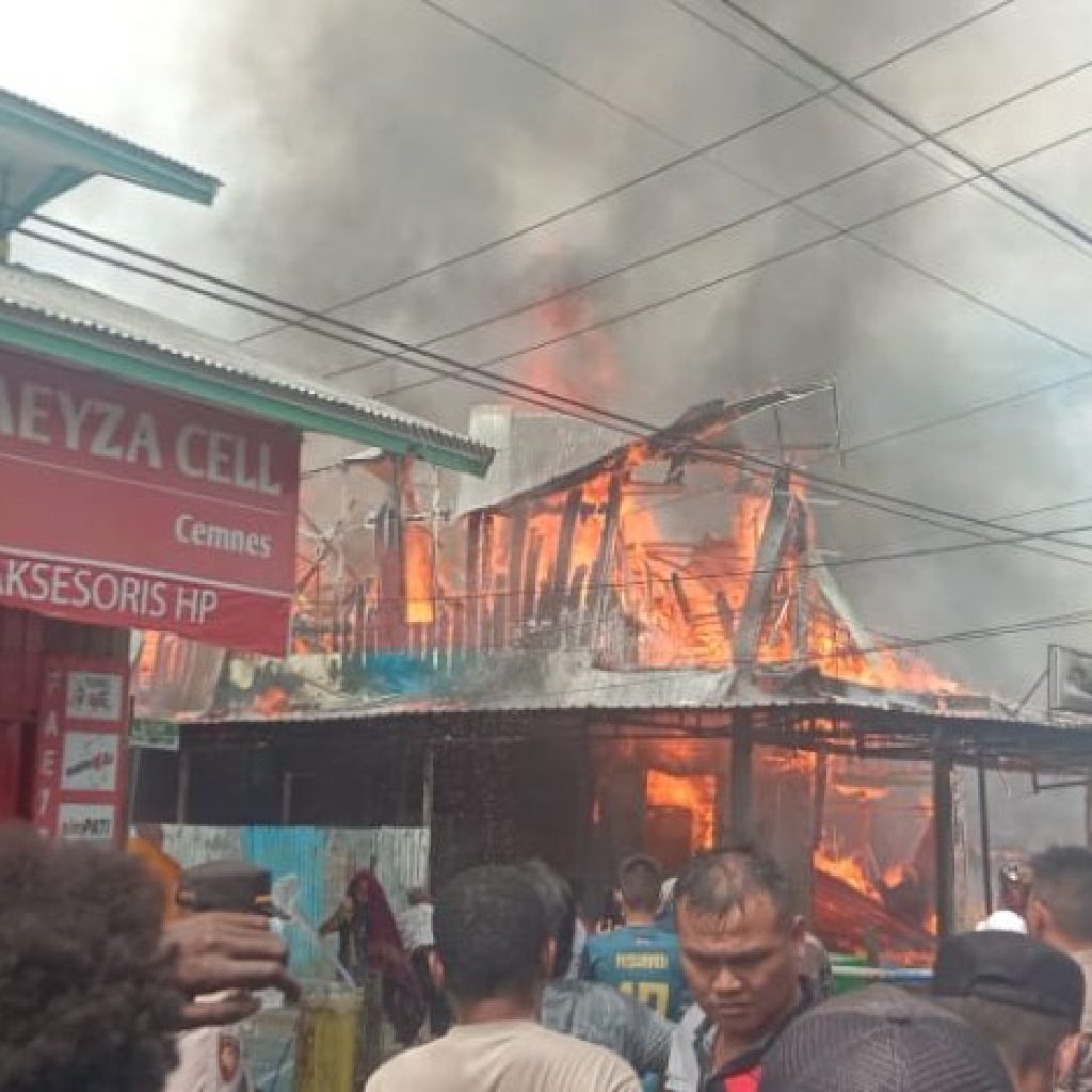 Si Jago Merah Mengamuk, Bank Papua dan Sejumlah Ruko di Agats Ludes Terbakar