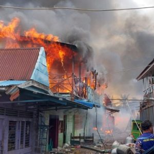 Lebih 100 Rumah dan Bangunan Rata Dengan Tanah, Kerugian Kebakaran di Wanam Merauke Capai Rp 30 Miliar