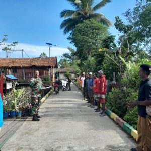 Tingkatkan Sinergitas, Koramil 1707-12/Sawaerma, dan Polri serta Nakes Gelar Bakti Sosial Bersama Masyarakat