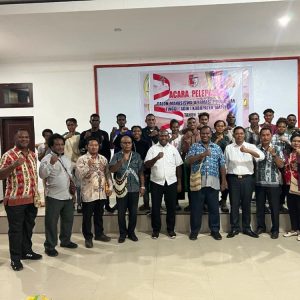 16 Mahasiswa Kabupaten Mappi Calon Penerima Beasiswa ADIK Dilepas Menuju Kota Studi