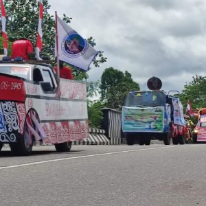 Dilepas Sekda Yumte, Ratusan Mobil Hias Ramaikan Pawai Peringatan HUT Kemerdekaan RI ke-78 di Mimika