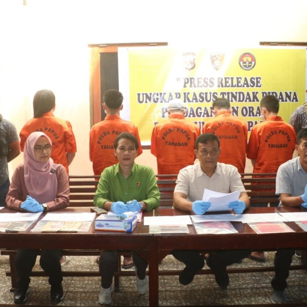 5 Pelaku “Penjual Manusia” di Jayapura Ditangkap Polisi, Tawarkan Layanan Seks Melalui Aplikasi Kencan