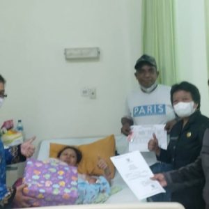 Dua Bayi Lahir Tepat di HUT Ke-78 Republik Indonesia, Disdukcapil Mimika Kerjasama RSUD Beri Kado Istimewa