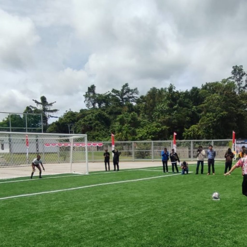 Resmikan Dua Fasilitas Olahraga Baru di MSC, Toni Wenas : Presiden Berharap Indonesia Ikut Piala Dunia 2030 yang Diperkuat Anak-anak Papua
