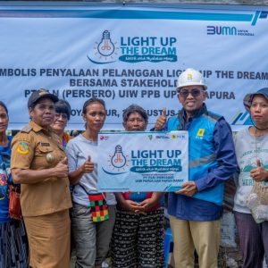 Program Light Up The Dream PLN, Wujudkan Mimpi 1.819 Penerima di Papua Nikmati Sambungan Listrik Gratis