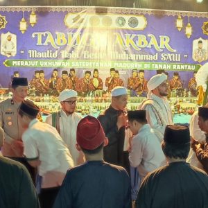 Warga Madura Mimika Hadiri Tabligh Akbar Dalam Rangka Maulid Nabi Muhammad, Datangkan 2 Habib dari Makassar