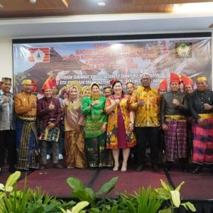 Wabup John Rettob Hadiri Pelantikan Ikatan Kerukunan Keluarga Gowa Makassar Kabupaten Mimika