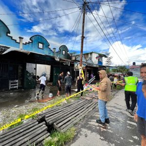 6 Unit Ruko Terbakar di Jalan Irian Wamena