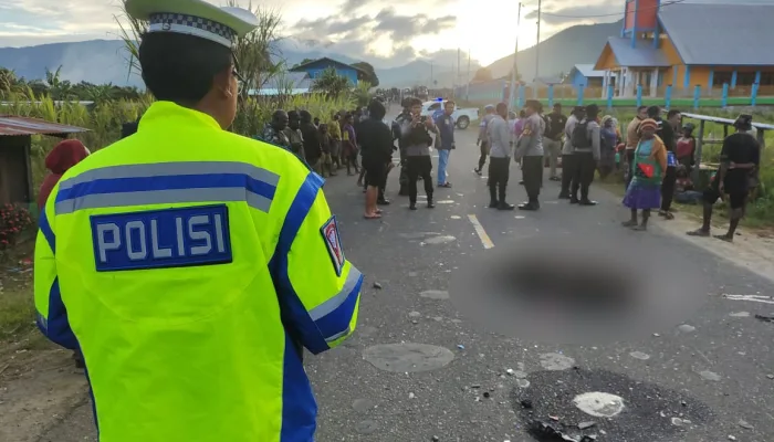 Polisi Tangani Kasus Kecelakaan yang Menewaskan Dua Warga di Jalan Trans Nabire