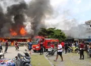 Polisi Selidiki Penyebab Kebakaran Asrama Polres Jayawijaya dan Rumah Warga