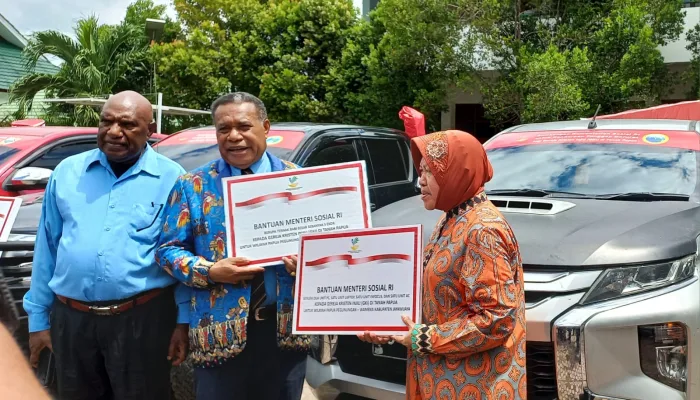 Empat Gereja di Papua Dapat Bantuan Kendaraan Tanggap Darurat dari Menteri Sosial