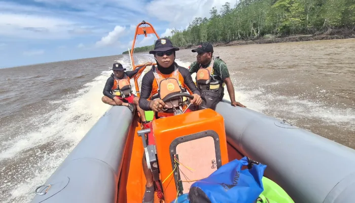 Perahu Ketinting Terbalik di Muara Atsy, Satu Orang Selamat dan Satu Hilang