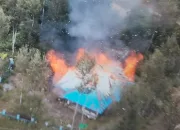Rumah Bantuan Milik Gat Sani dan Juni Sani yang Dibakar KKB di Intan Jaya