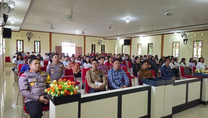 Kapolres Mimika Datangi Gereja GKI Imanuel, Sampaikan Pesan Kamtibmas Jelang Pilkada Bupati Mimika