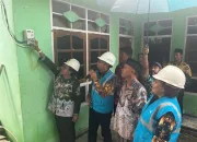 PLN Sambung Listrik Donasi Pegawai PLN Bagi 177 Rumah Keluarga Kurang Mampu di Papua dan Papua Barat