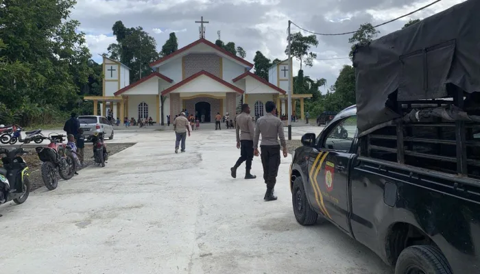 Polres Mimika Kerahkan 150 Personel Amankan Perayaan Paskah 25 Gereja