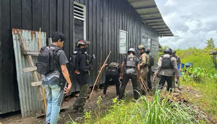 Polisi Bersama TNI Sita Alat-alat Perang Milik Masyarakat yang Terlibat Konflik Sosial di Kenyam Nduga