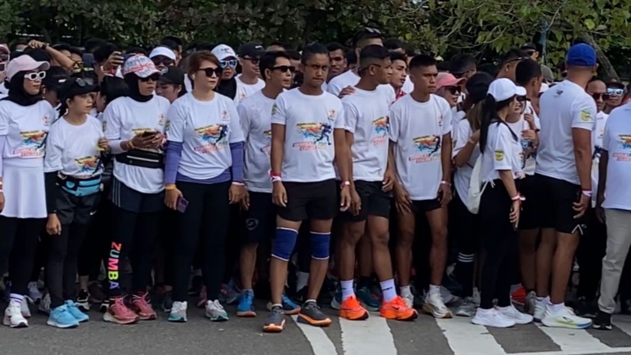 Peserta color run 2024 Mimika