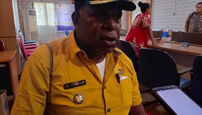 Dua Tahun Tidak Dipakai, Kadistrik Mimika Timur Jauh Berupaya Aktifkan Kembali Penampungan Air Bersih
