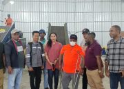 Bisa Kelola Sampah Jadi Paving Block, Pj Sekda Mimika Tinjau Cara Kerja Mesin PDU