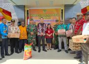 Dinsos Serahkan Bantuan Kepada 8.940 KK di 18 Distrik, Gunakan Dana Otsus Kabupaten Mimika
