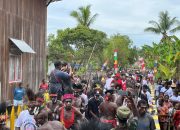 Perbaiki Infrastruktur, John Rettob dan Emanuel Kemong Proyeksikan Kampung Mioko Jadi Destinasi Wisata Budaya Unggulan