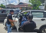Ini Identitas Wanita yang Tertangkap Tangan Bagikan Uang, Pelaku Diduga Ipar dari Istri Salahsatu Calon Wabup
