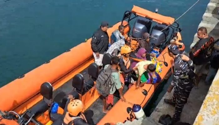Dua Long Boat Tabrakan di Perairan Kaimana, 11 Korban Dievakuasi Tim SAR Gabungan