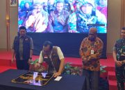 Berkunjung ke Timika, Menko PMK Resmikan Gudang Logistik yang Dibangun BNPB RI di Kabupaten Puncak