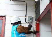 PLN Hadirkan Listrik 24 Jam untuk 12 Kampung di Deiyai, Warga Sampaikan Apresiasi