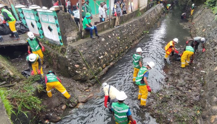 Freeport Dukung Pemkab Mimika Lakukan Aksi Bersih Kali 