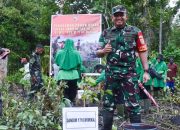 Sasaran Fisik TMMD ke-124 Capai 85 Persen, Dandim Mimika Pimpin Aksi Hijau Tanam 500 Bibit Pohon di Pigapu