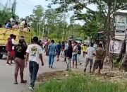 Minta Ganti Rugi Rp 900 Juta, Keluarga Korban Kecelakaan Kembali Blokade Jalan Poros Timika–Pomako