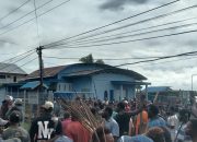Bentrok Warga di Kota Agats Masih Terus Berlanjut, Panitia Festival Berter Diminta Segera Menutup Acara