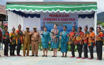 Ketua PKK Kabupaten Jayapura Buka Jambore PKK Tingkat Kampung Distrik Yapsi, Bantu Atasi Stunting Pada Masyarakat