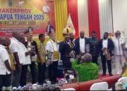 Tutup Rakorprov dan Musprov, Gubernur Nawipa Minta KONI Papua Tengah Mencontoh Semangat Persipura