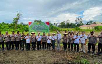 Dukung Swasembada Pangan Presiden Prabowo, Polres Mimika Gelar Tanam Jagung Serentak Kuartal III