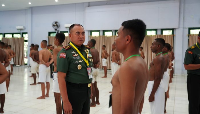 Pangdam XVII/Cenderawasih Pimpin Sidang Pantukhir 837 Calon Tamtama TNI AD
