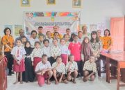 Dinas Perpustakaan Mimika Dorong Budaya Literasi, Ajarkan Bahasa Inggris di SD Inpres Pomako