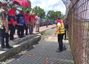 Gubernur Papua Tengah Bersama Bupati John Rettob Tinjau Lokasi Banjir di Mimika