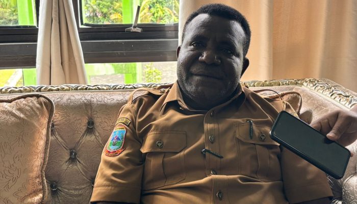 Samuel Yogi, Putra Amungsa Ditunjuk Jadi Plt Kepala Dinas Koperasi dan UMKM Mimika
