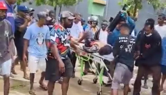 Protes Pemindahan 4 Tapol ke Makassar, Maikel Welerubun Kritis dan 17 Warga Ditangkap