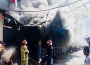 Kebakaran Hanguskan 19 Rumah di Kompleks Nelayan Nabire, Satu Warga Luka Tertimpa Balok Kayu