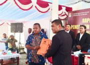 Rapat Pleno Terbuka, KPU Tetapkan Yunus Wonda-Haris Richard Yocku Bupati dan Wabup Jayapura Terpilih