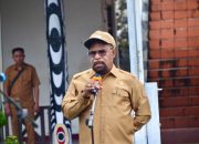 Bupati Yunus Wonda Ajak ASN Disiplin Waktu dan Cintai Pekerjaan