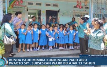 Jelang Wajib Belajar 13 Tahun, Bunda PAUD Kabupaten Mimika Kunjungi PAUD Airu Iwaoto SP 1