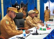 Gelar Rakor dan Evaluasi, Bupati Jayapura Tekankan para Lurah dan Kepala Kampung Agar Selesaikan LPJ